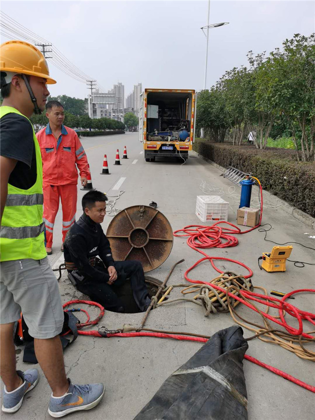 东阁镇翻衬法管道修复技术主要工序